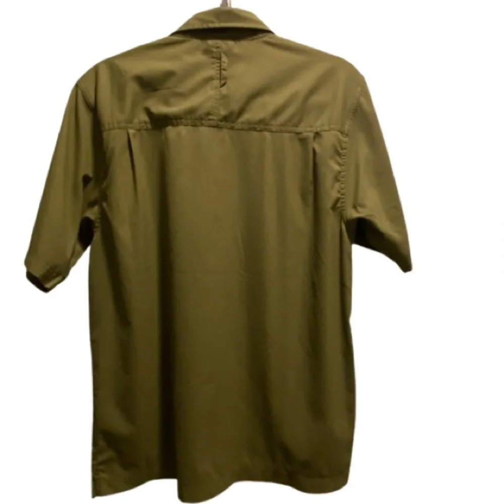 North Face Button Up Short Sleeve Performance Shirt Men’s Medium Army Green
